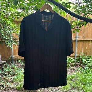 H&M Men’s Size L Black Short Sleeve Button-Up Shirtq